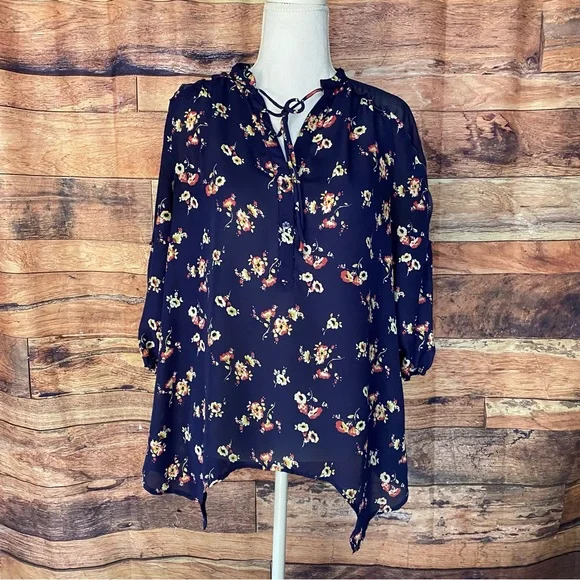 LC Lauren Conrad Blue Floral Top